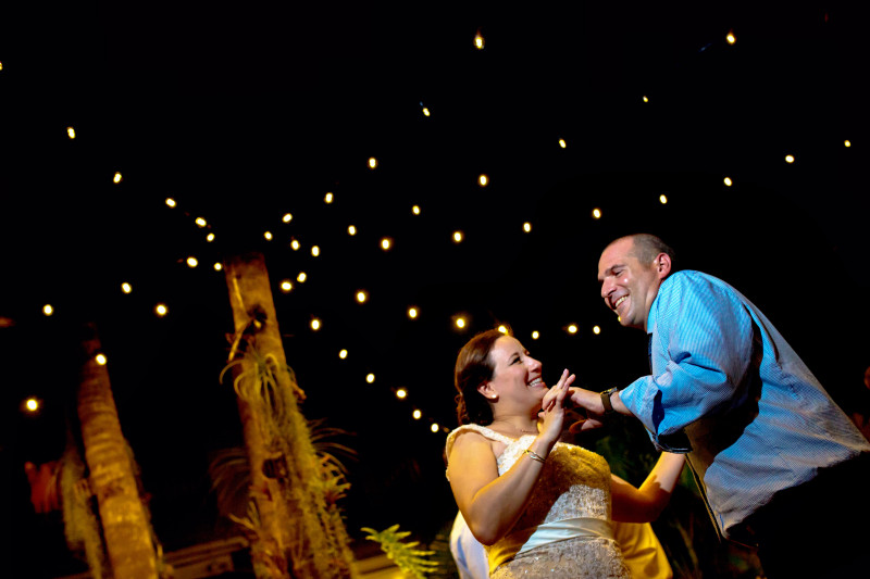 outdoor wedding - Maggie Stolzberg Photography